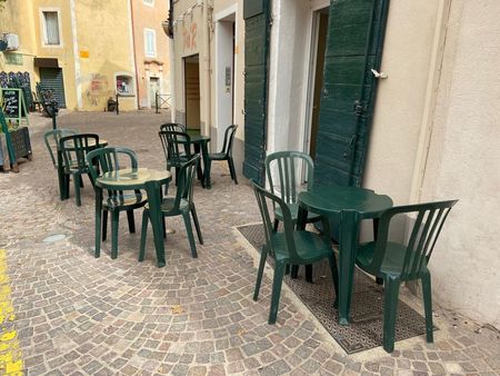 fonds de commerce snack restaurant en plein centre-ville de la garde