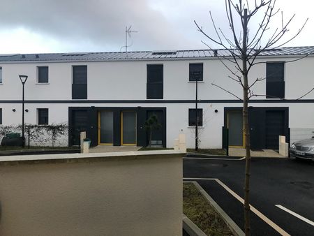 maison neuve  2 chambres  jardin  terrasses places de parking  eysines  calme