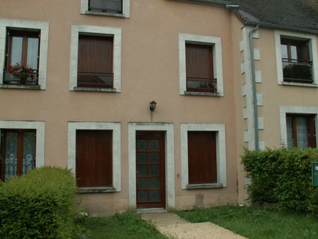 venizy 5km st florentin maison t3 en triplex garage 479