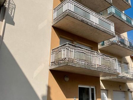 studio 25m2 + balcon dans résidence sécurisée