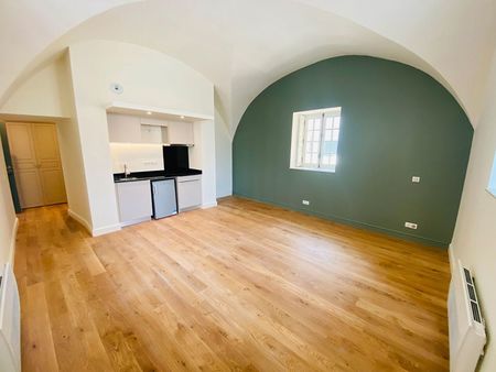 studio 1 pièce 35 m²