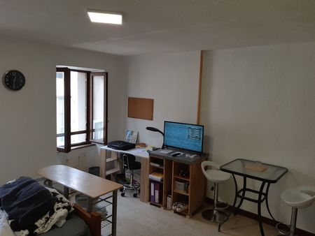 studio meublé pour étudiant - 3d - centre aubenas