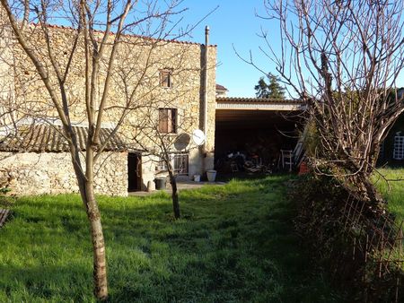 7km quillan/ancienne maison de village avec jardin remise cour+dependances a amenager rafr