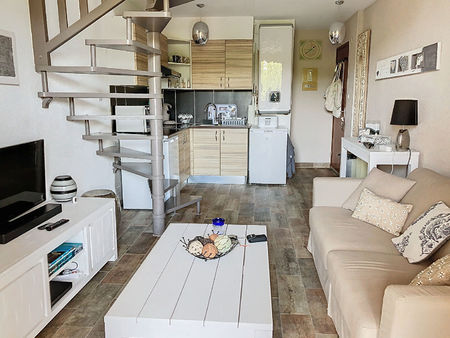 appartement de 2 pièces en duplex au calme avec terrasse et garage