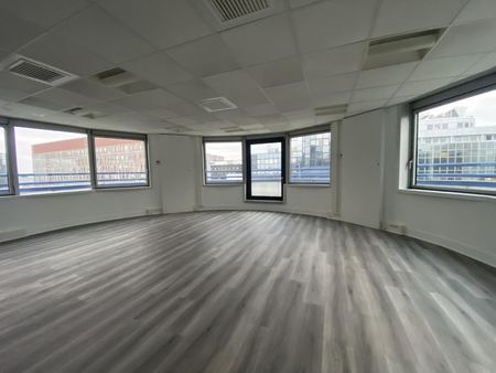 bureaux 3 667 m²