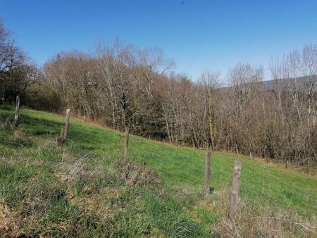 terrain 4 300 m² auzits