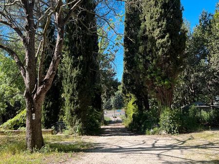 appartement deux-pièces avec jardin et stationnement aix aix-en-provence