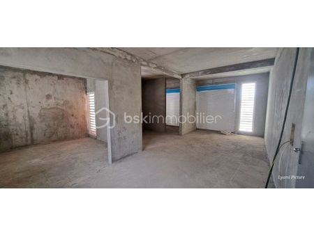 local commercial 53 m²