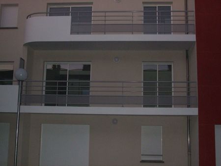 la rochelle appartement t2 avec terrasse et place de parking privative sécurisée