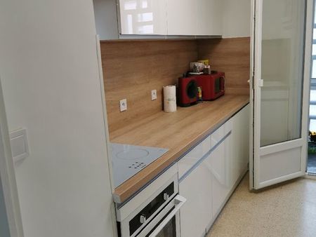 vends 3 pièces traversant 2 chambres refait à neuf