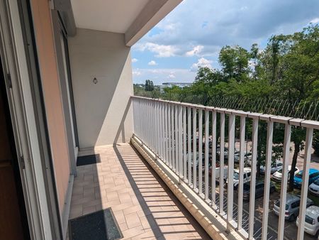 appartement 3 pièces 72m² avec balcon