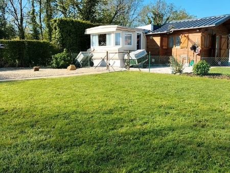 chalet mobil home attenant tous confort terrain clos 1500m carré