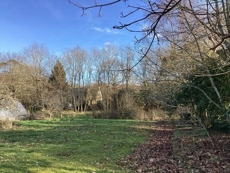 a 1mn de pont-l’abbé au calme terrain constructible de 800m2