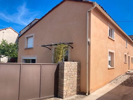 jolie maison rénovée avec jardin et piscine