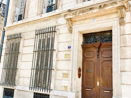 part. loue 4 bureaux 100 m2 cours j. thierry 13001 marseille