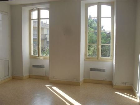 auch historique appartement vacant t1 bis 36 m²