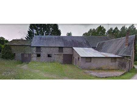 étable - hangar - maison - très calme - pour s'installer comme agriculteur