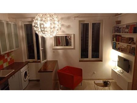 duplex lumineux meublé à 1 min de la gare st charle