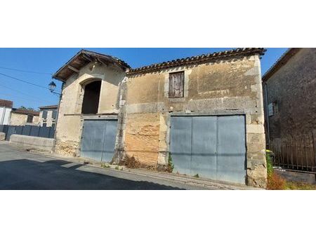 parking/box 190 m² saint-yzans-de-medoc