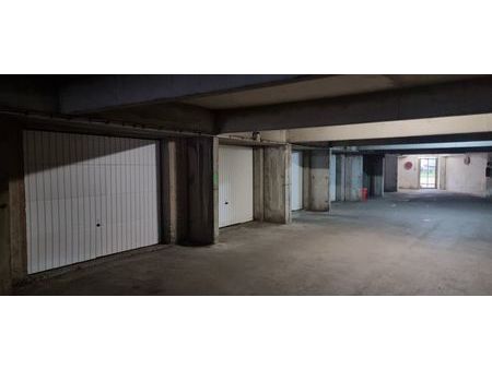 garage 15m2 en rdc sécurisé