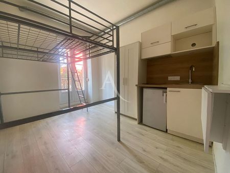 studio 1 pièce 14 m²