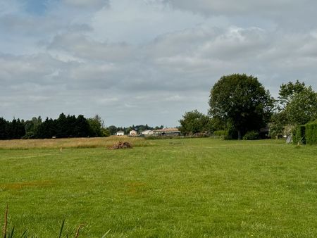 terrain à bâtir de 1263 m2