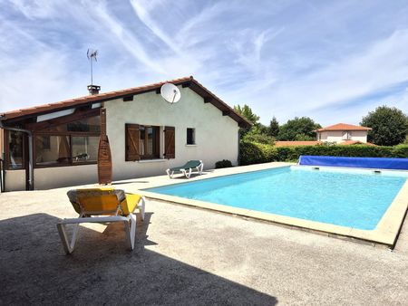 villa traditionnelle 120m² 4 ch. piscine et garage