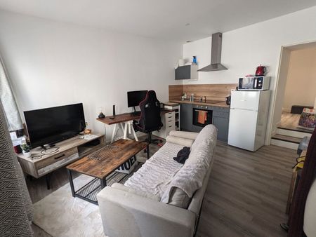 appartement laval centre ville proche cathédrale 28m2