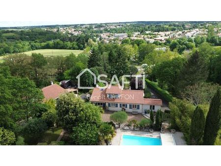 propriété 9 pièces 210 m²