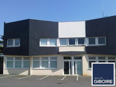 bureaux 605 m²