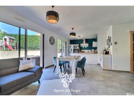 maison 4 pièces 82 m²