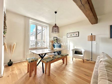 adorable maison de ville avec terrasse et emplacement de stationnement à cherbourg