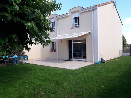 maison 4 pièces 104 m2