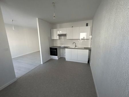 studio 1 pièce 47 m²