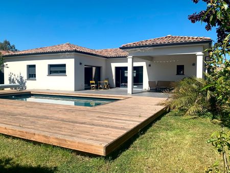 villa t4 160m2 piscine plein pied - grenade