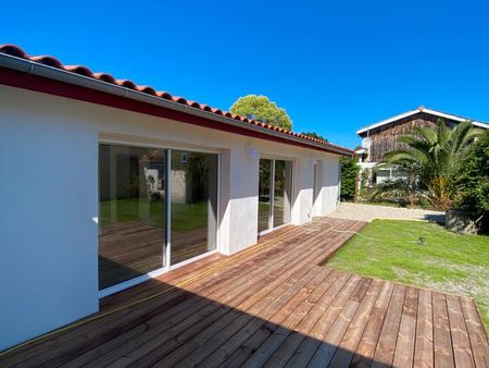 superbe maison t4 avec grande terrasse bois et jardin à vendays-montalivet