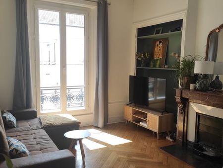 hyper centre appartement f2 avec charme situé rue balay (meublé) - saint-etienne