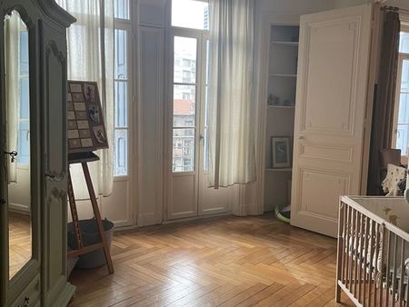 a louer - appartement t3 à saint etienne - 110m²