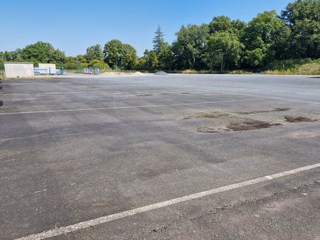 terrain de stockage