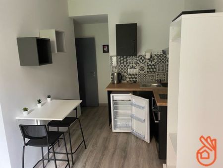 studio 1 pièce 18 m²