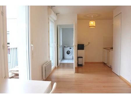 studio meublé 29m² avec balcon - zola