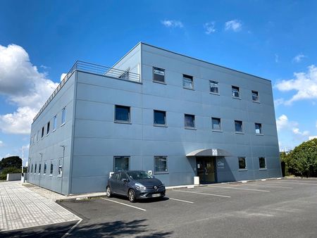 bureaux 200 m² nantes