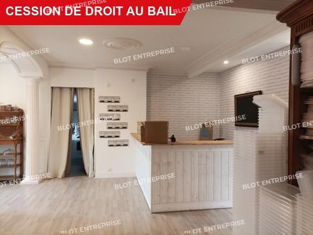 local commercial 157 m²