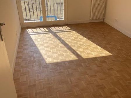 location meublée appartement 3 pièces 63 m²