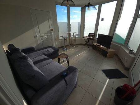 appartement t2 avec terrasse exterieure