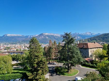 aux porte de la ville d'annecy   appartement 4 pièces de 105 m² à cran gevrier