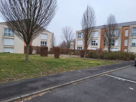 henin-beaumont - appartement de type t2 de 46 m²