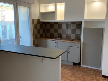 immeuble à vendre local commercial + appartement t2 loué – le soler