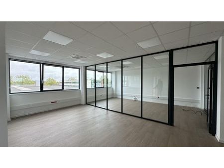bureaux 155 m²