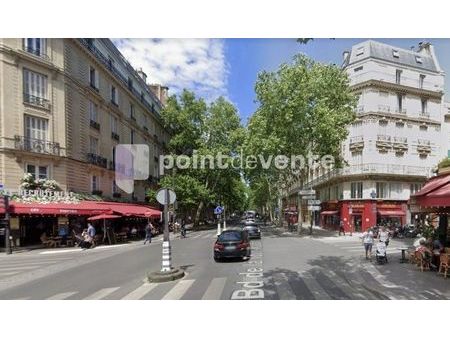 commerce habillement/textile 89 m²